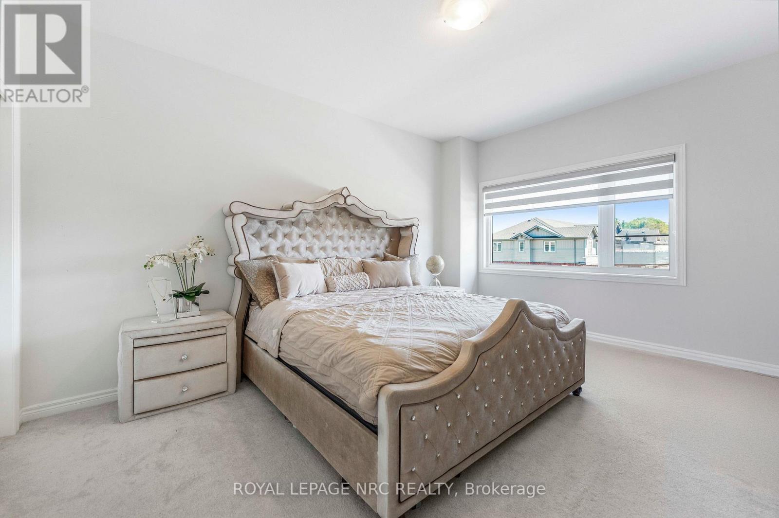 12 SWAN AVENUE - 23