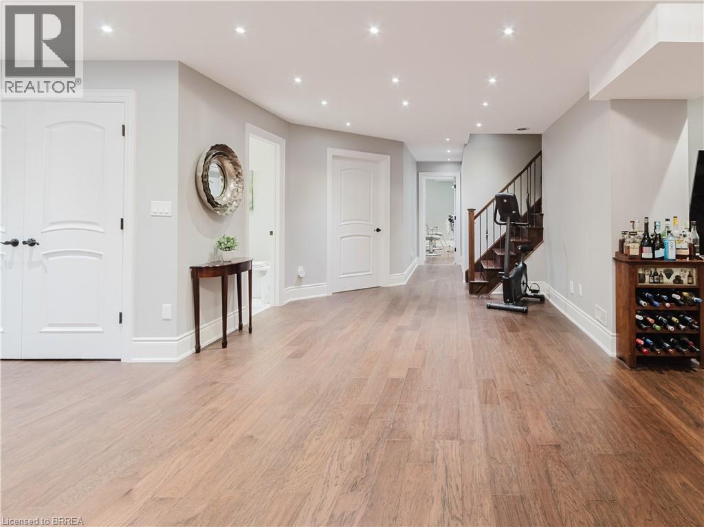 12 GRANDELL Drive - 34