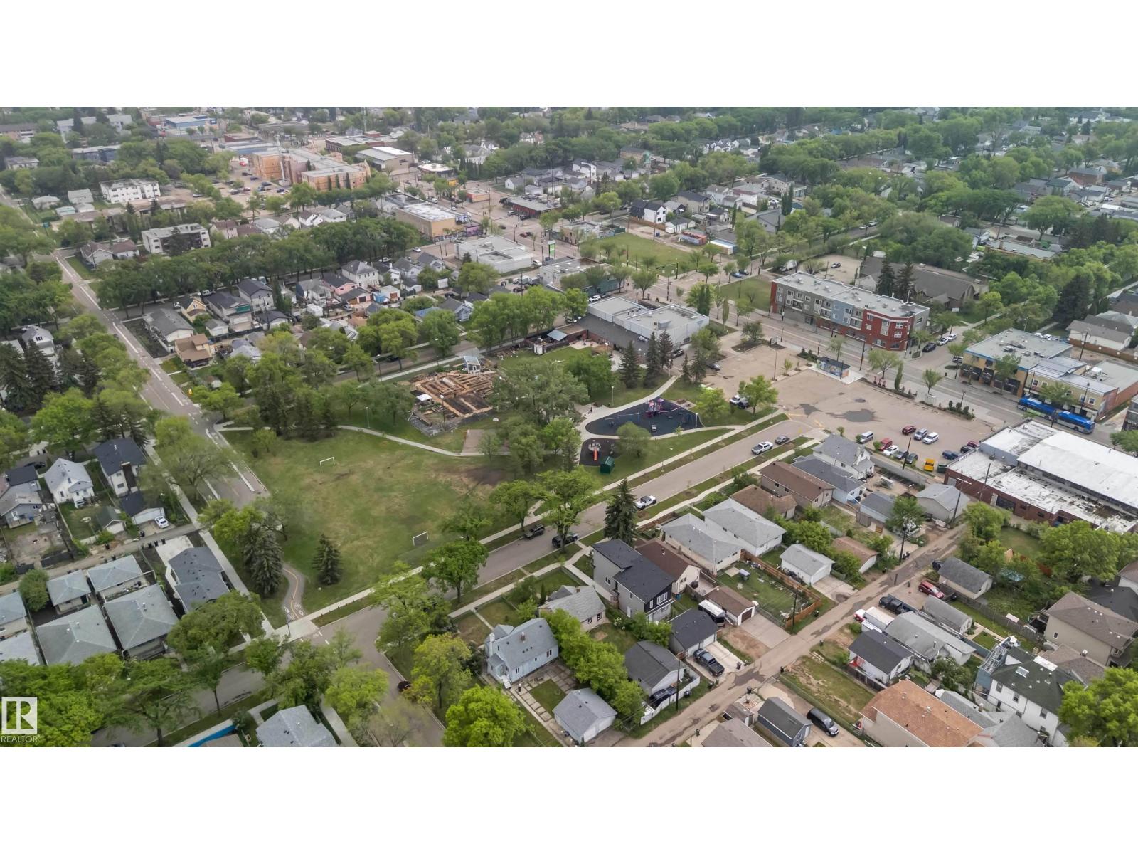 11842 93 ST NW - 47