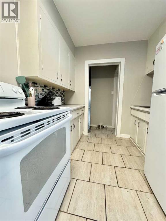 640 12 Street N - 13