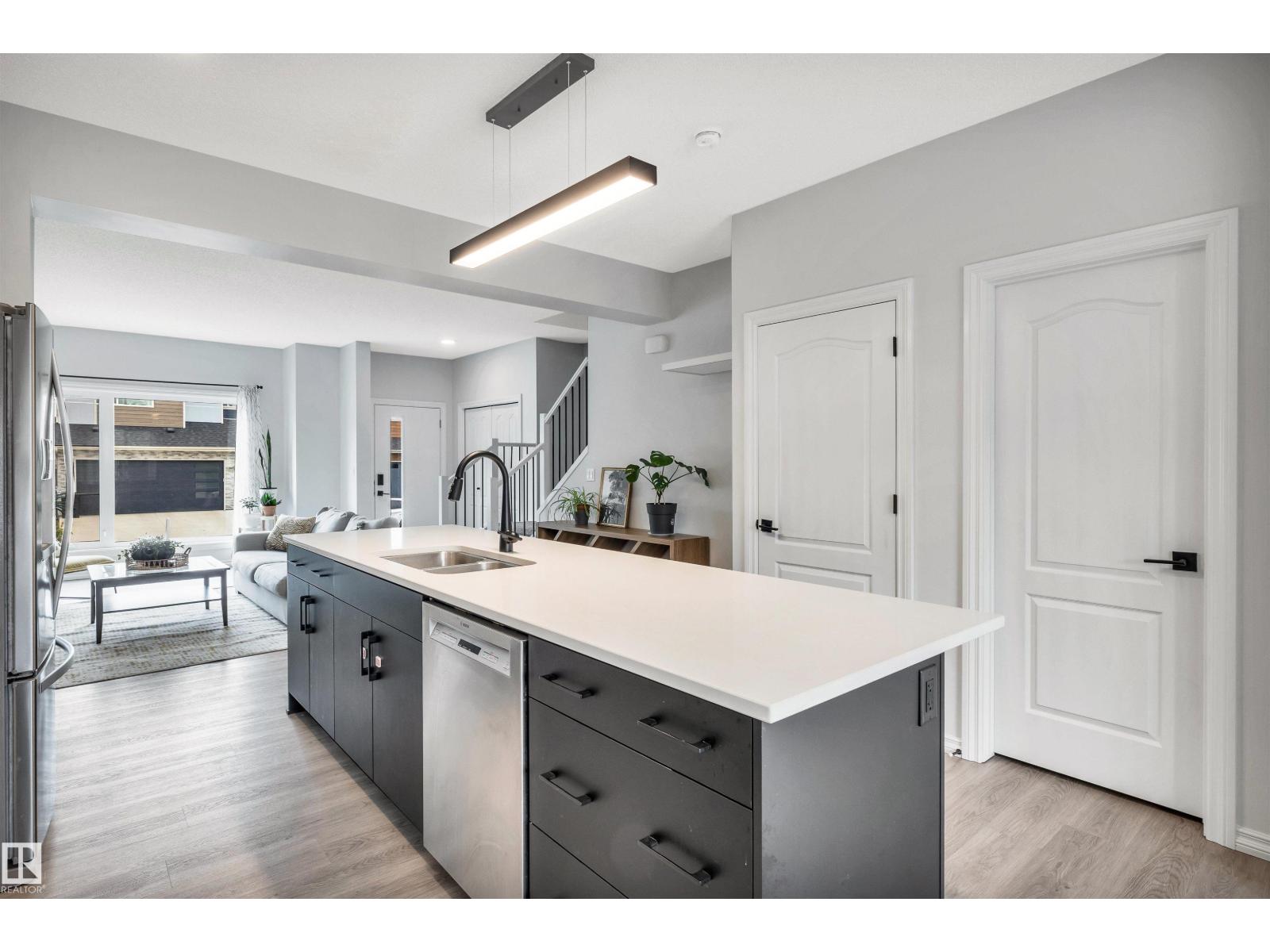 2495 KELLY CIRCLE CI SW - 12