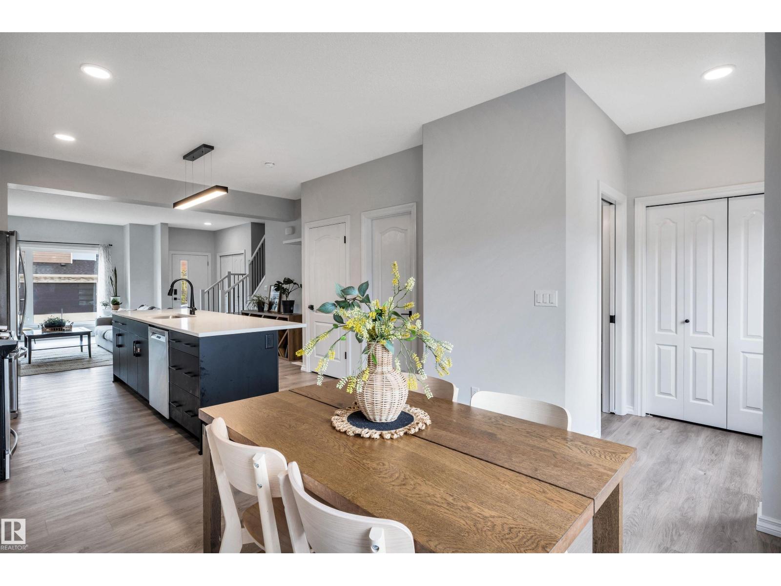 2495 KELLY CIRCLE CI SW - 16