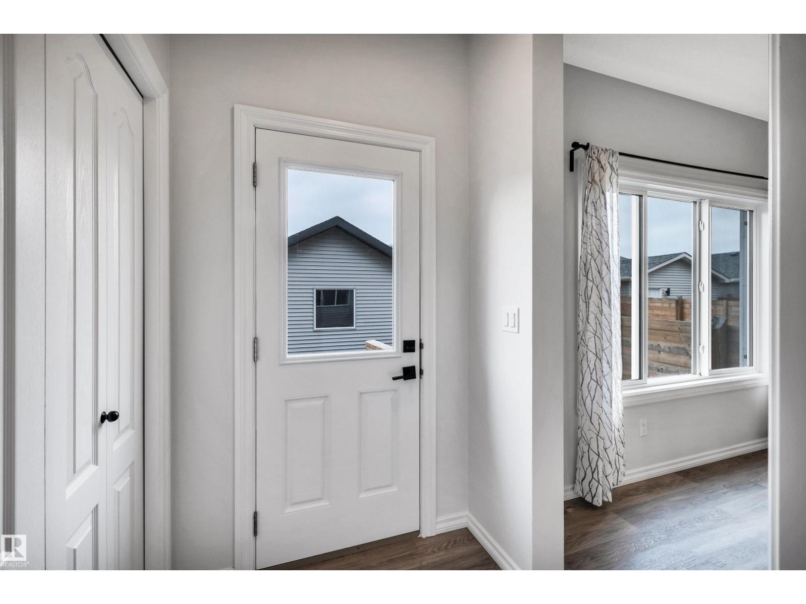 2495 KELLY CIRCLE CI SW - 18