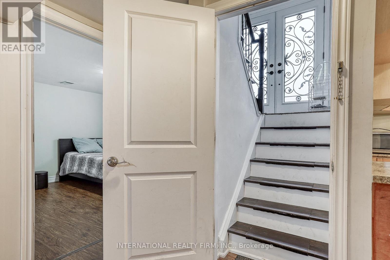 Listing photo of 4 YEOMANS ROAD