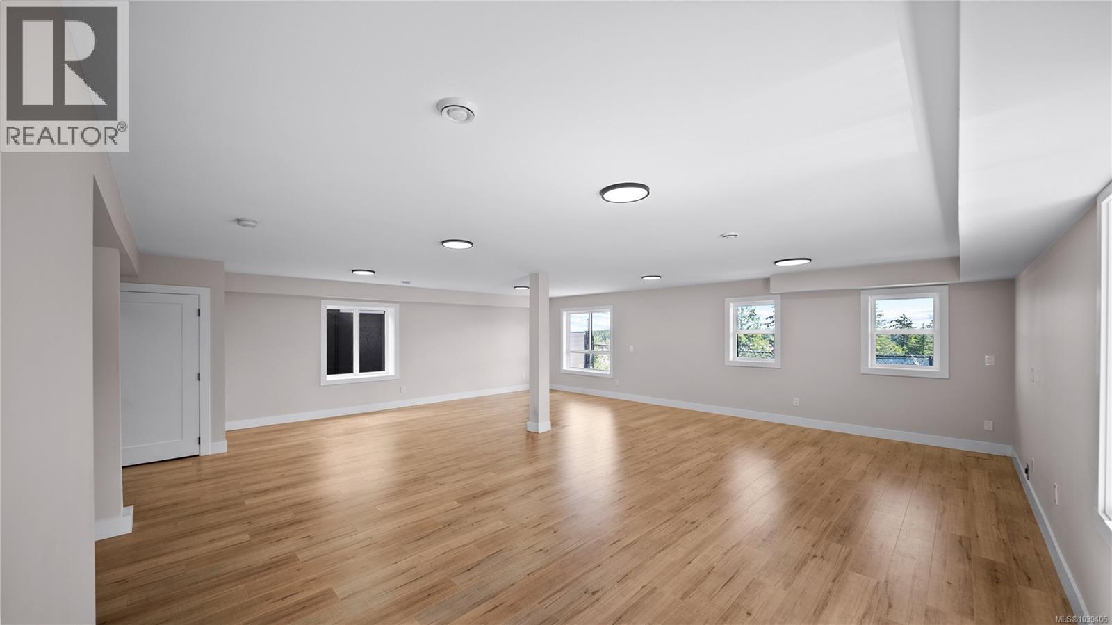  2210 Archer Gate, Langford
