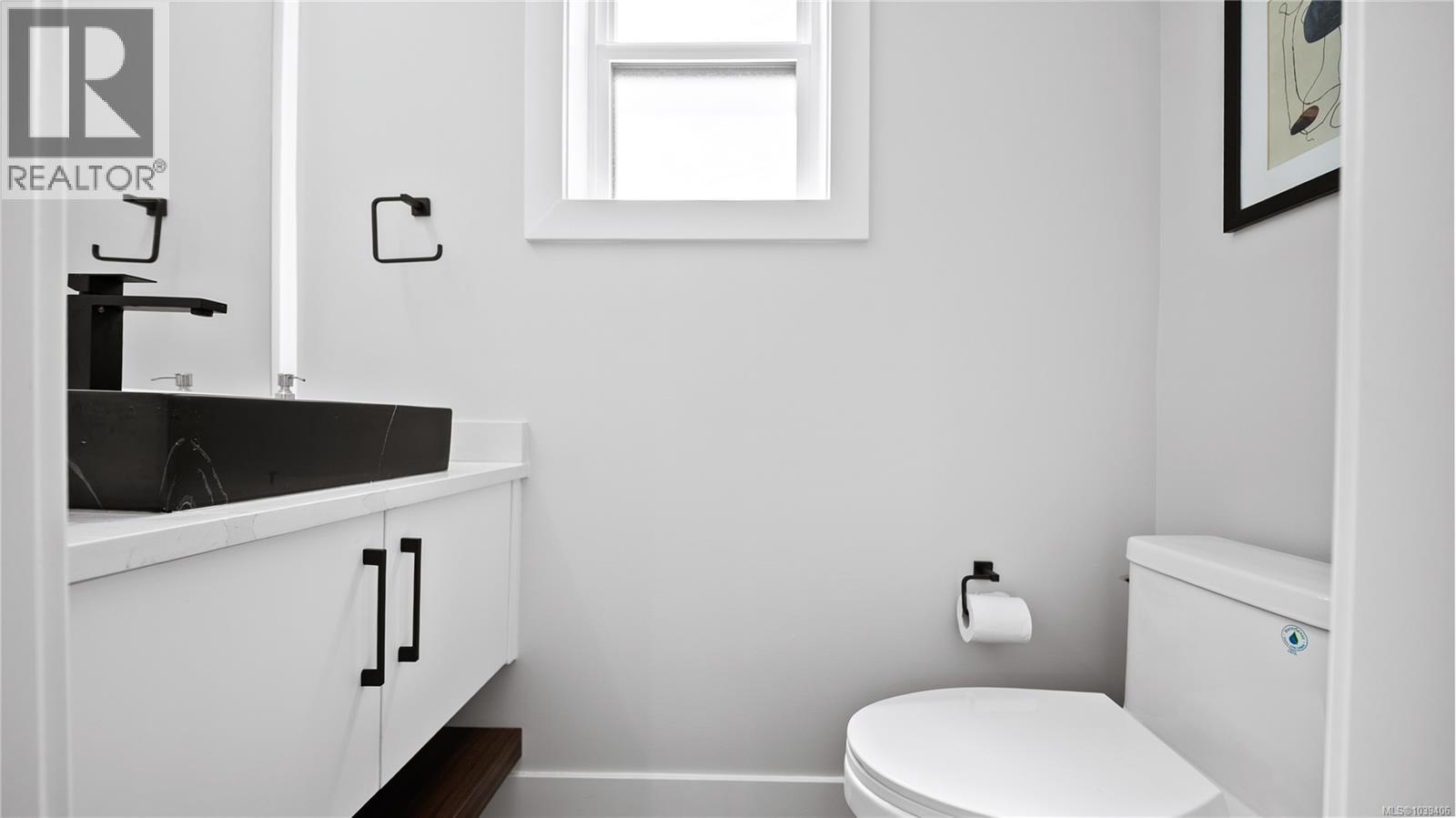  2210 Archer Gate, Langford