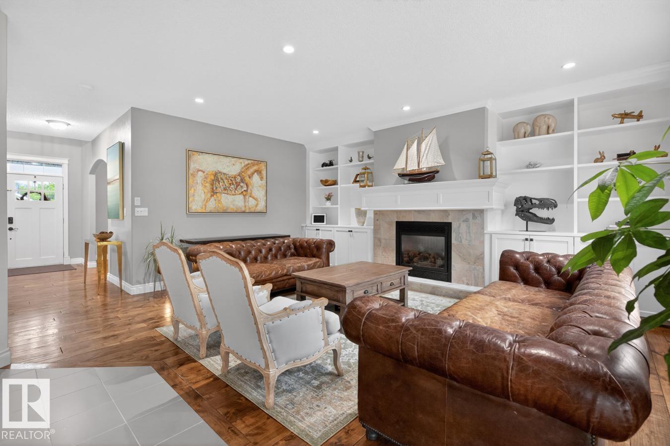 5016 213 ST NW - 11