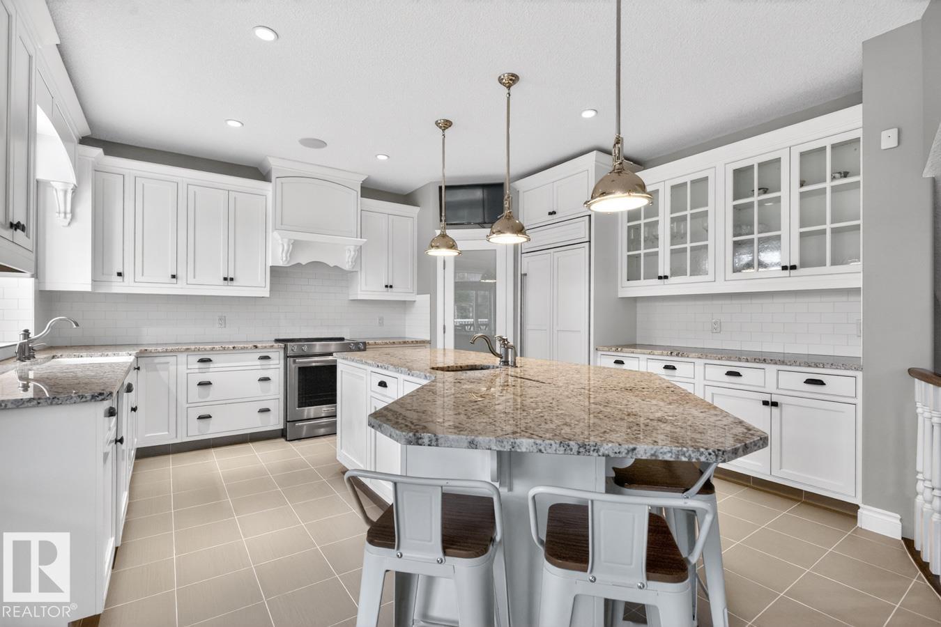 5016 213 ST NW - 6