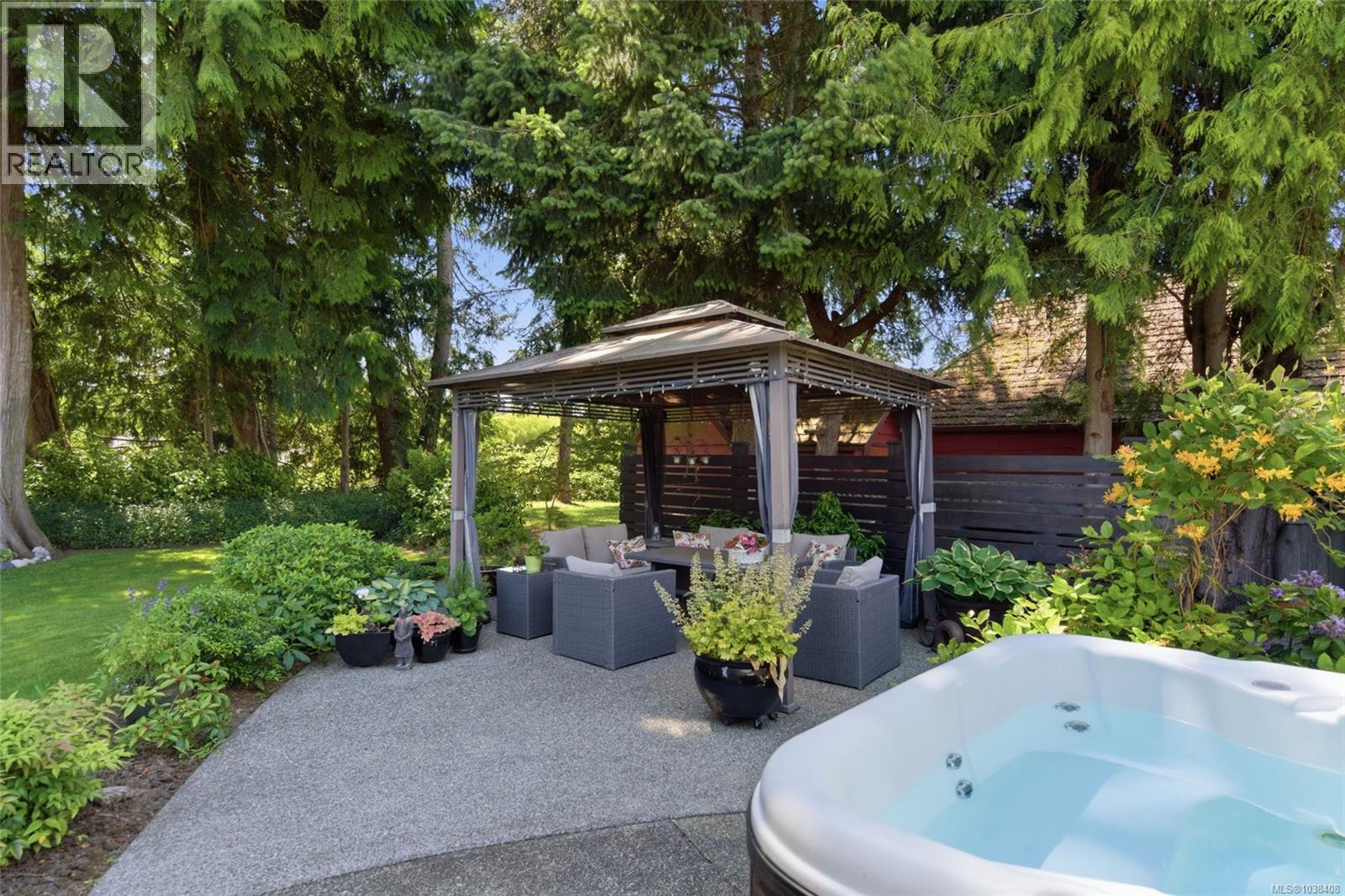 1000 Eaglecrest Dr - 14