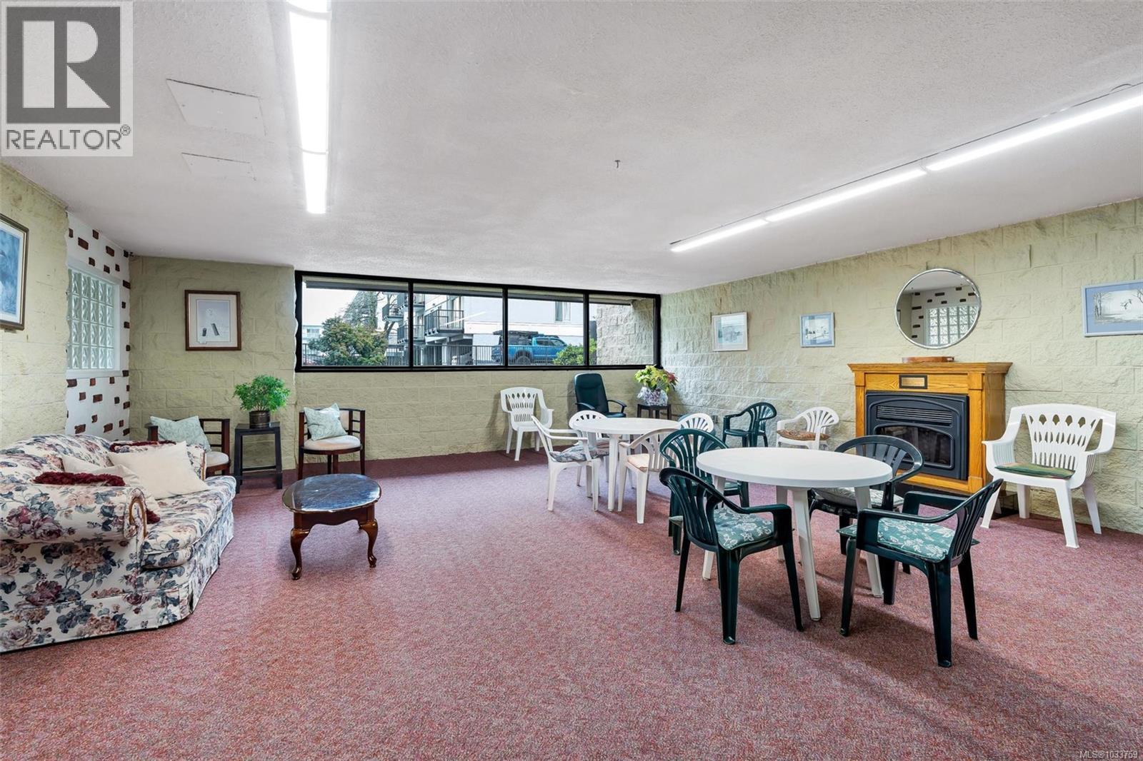 #512 1745 Leighton Rd - 33