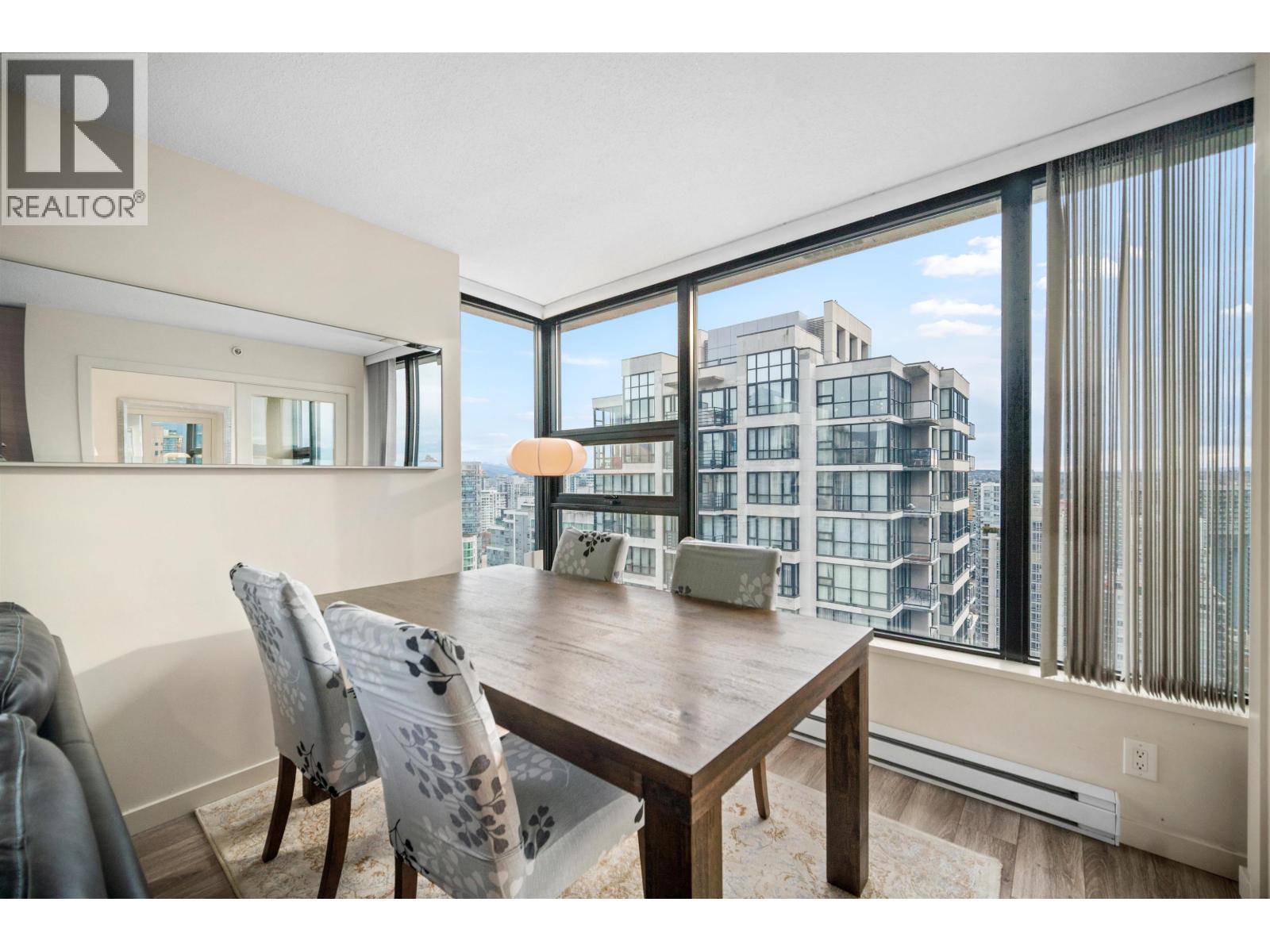 2 Bed, 2 Bath House for Sale in Vancouver – 3104 928 HOMER STREET, Vancouver – MLS# R3132293 - Image 6