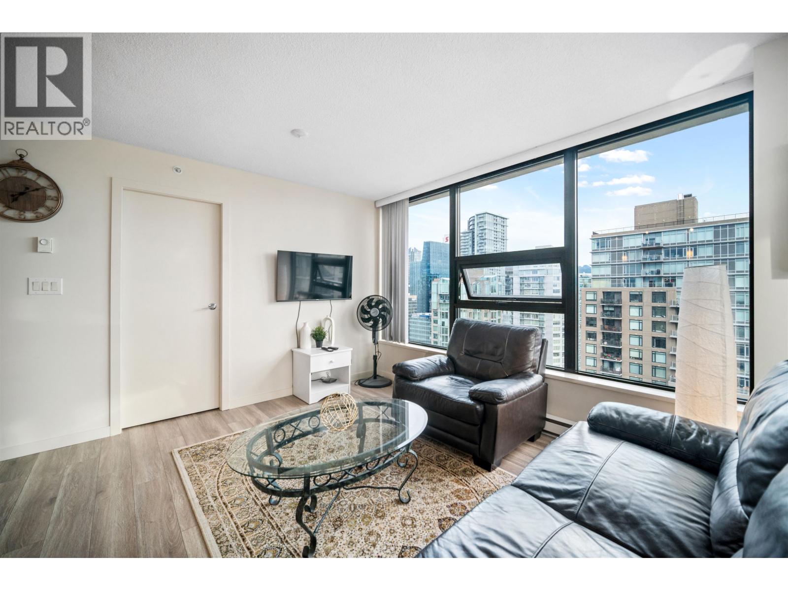2 Bed, 2 Bath House for Sale in Vancouver – 3104 928 HOMER STREET, Vancouver – MLS# R3132293 - Image 10
