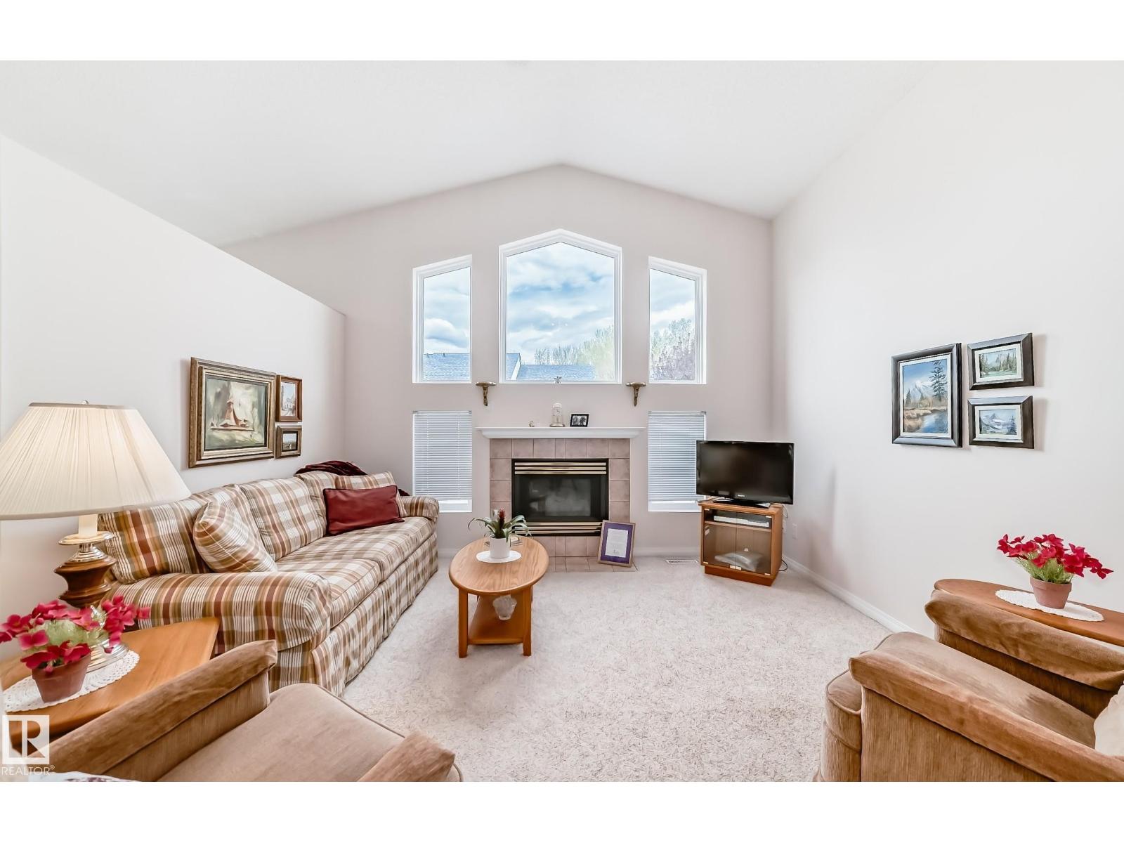 #49 9718 176 ST NW - 11