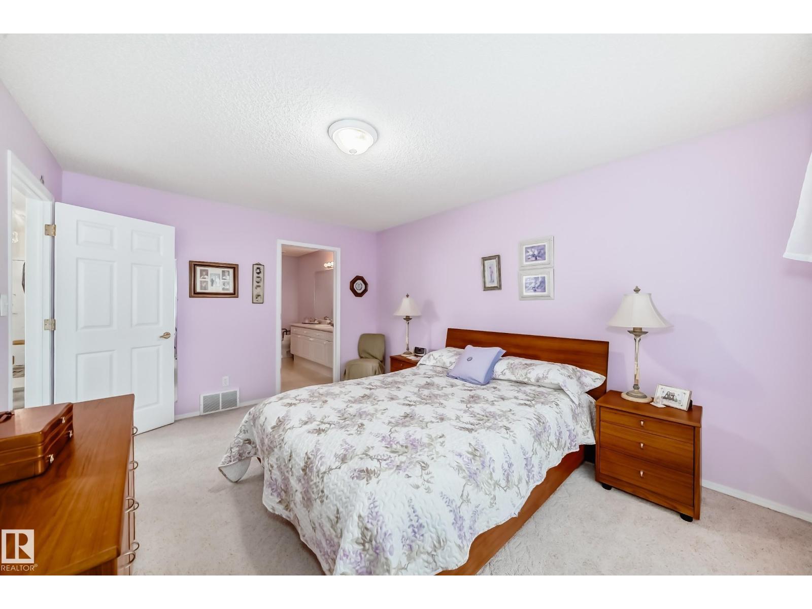 #49 9718 176 ST NW - 26