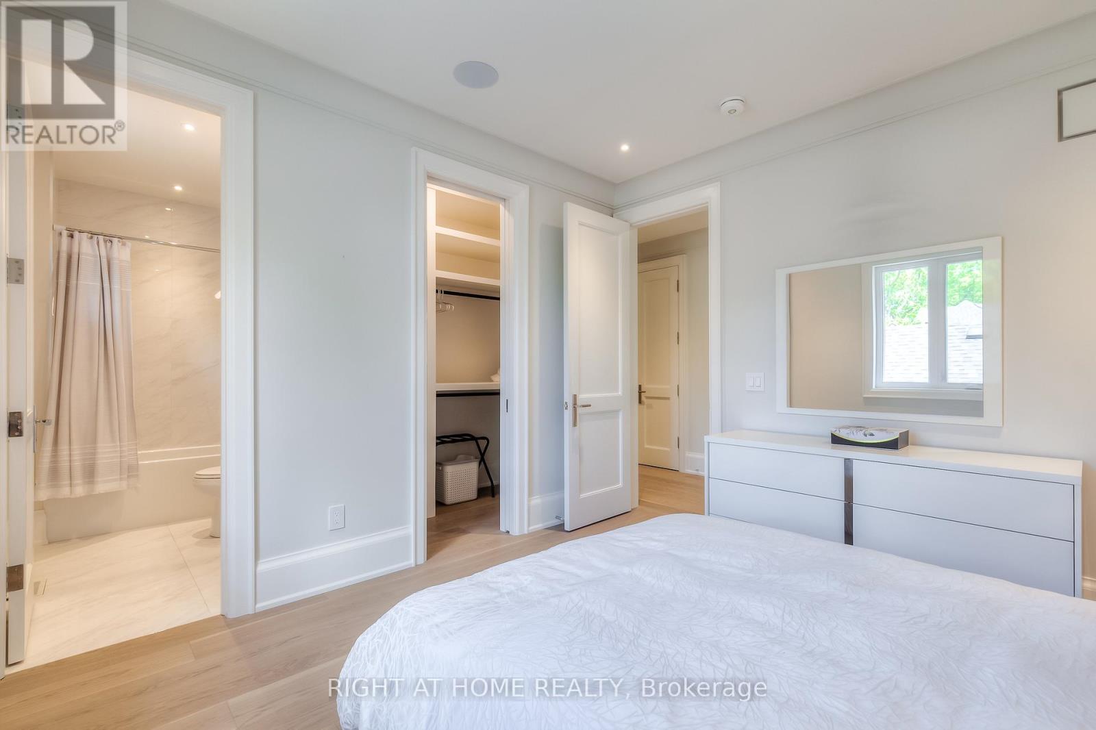 124 SHAVER AVENUE N - 26