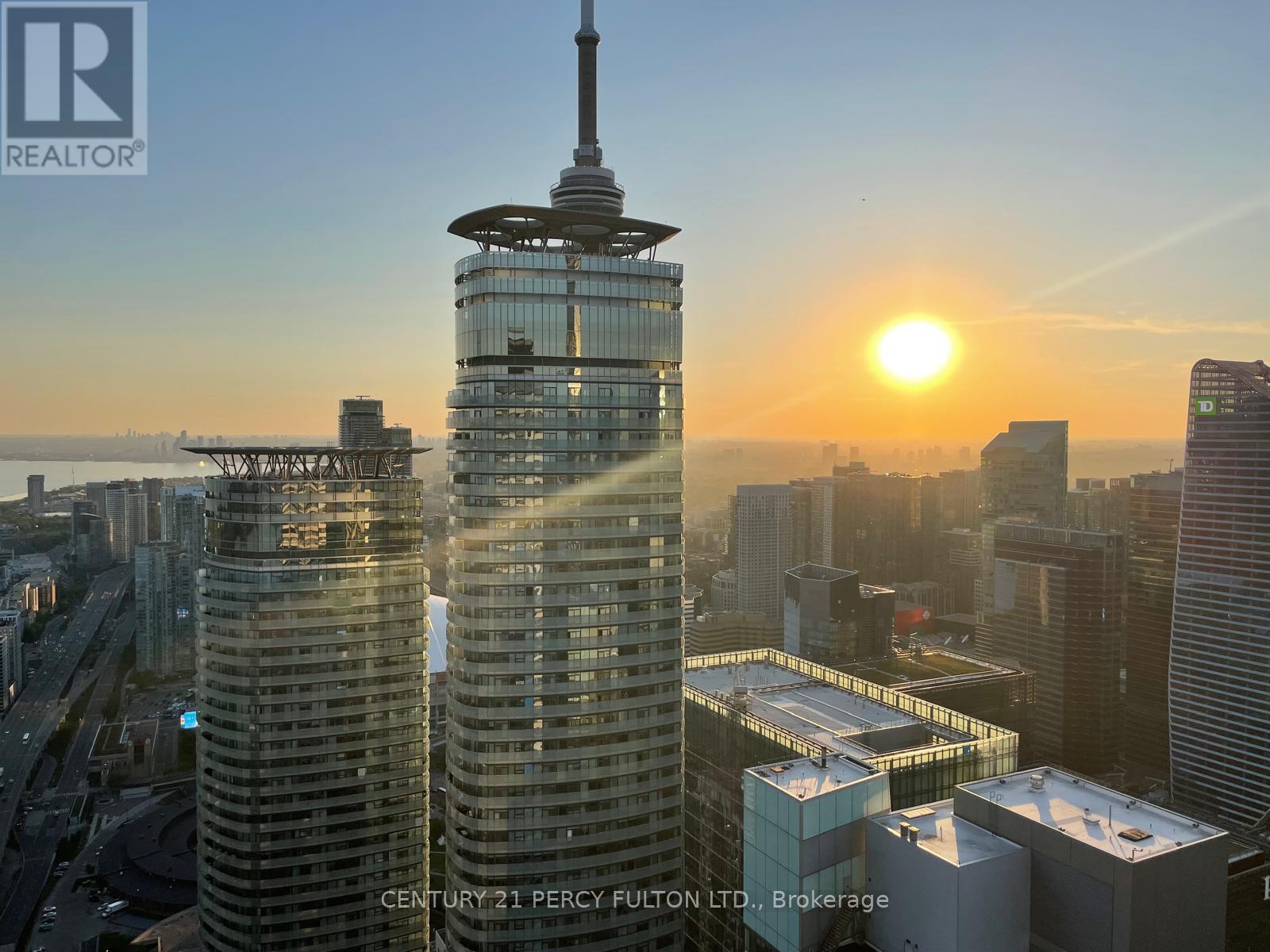 #6901 100 HARBOUR STREET - 44