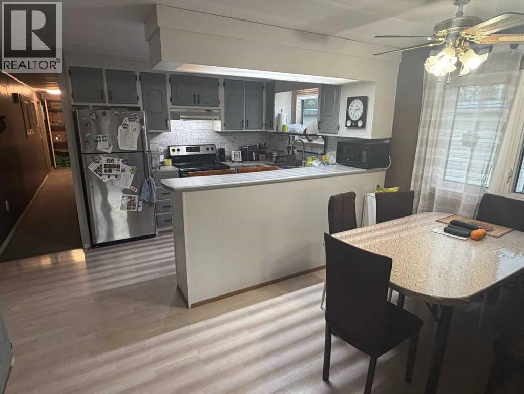 436 1 Street SW - 8