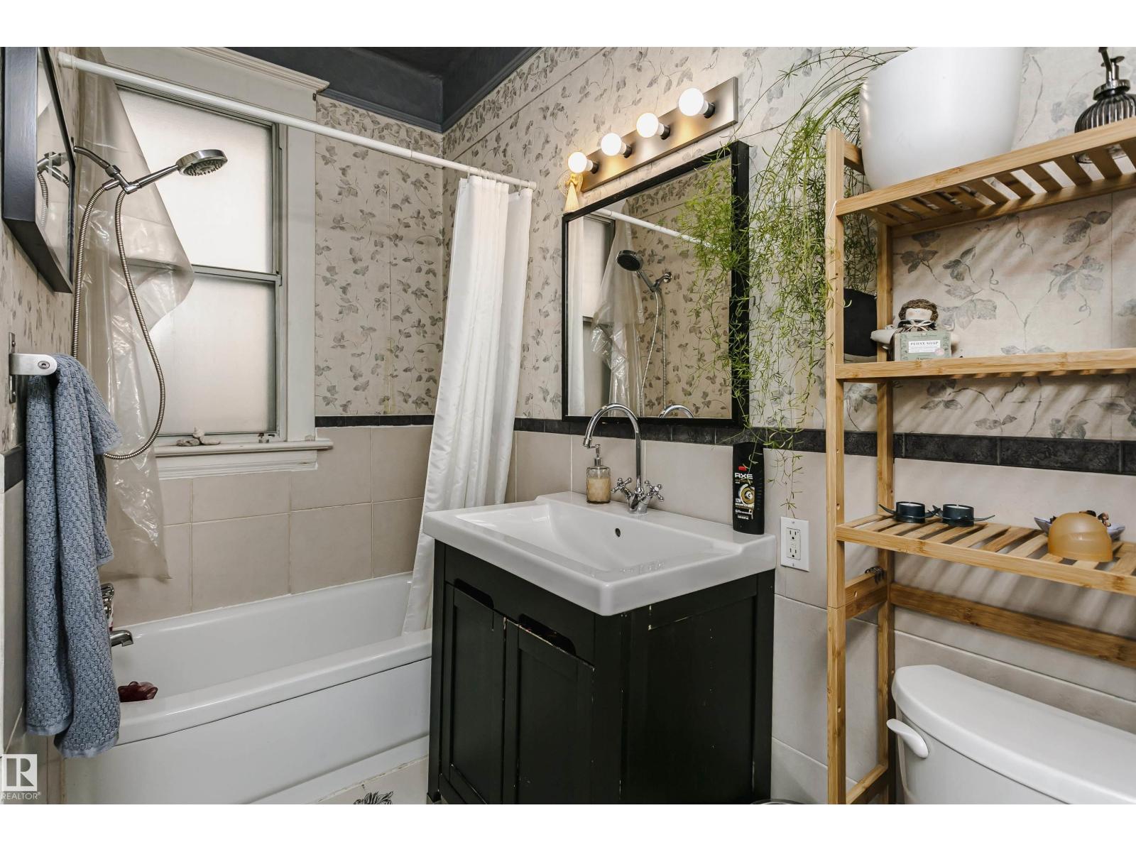 11616 94 ST NW - 15