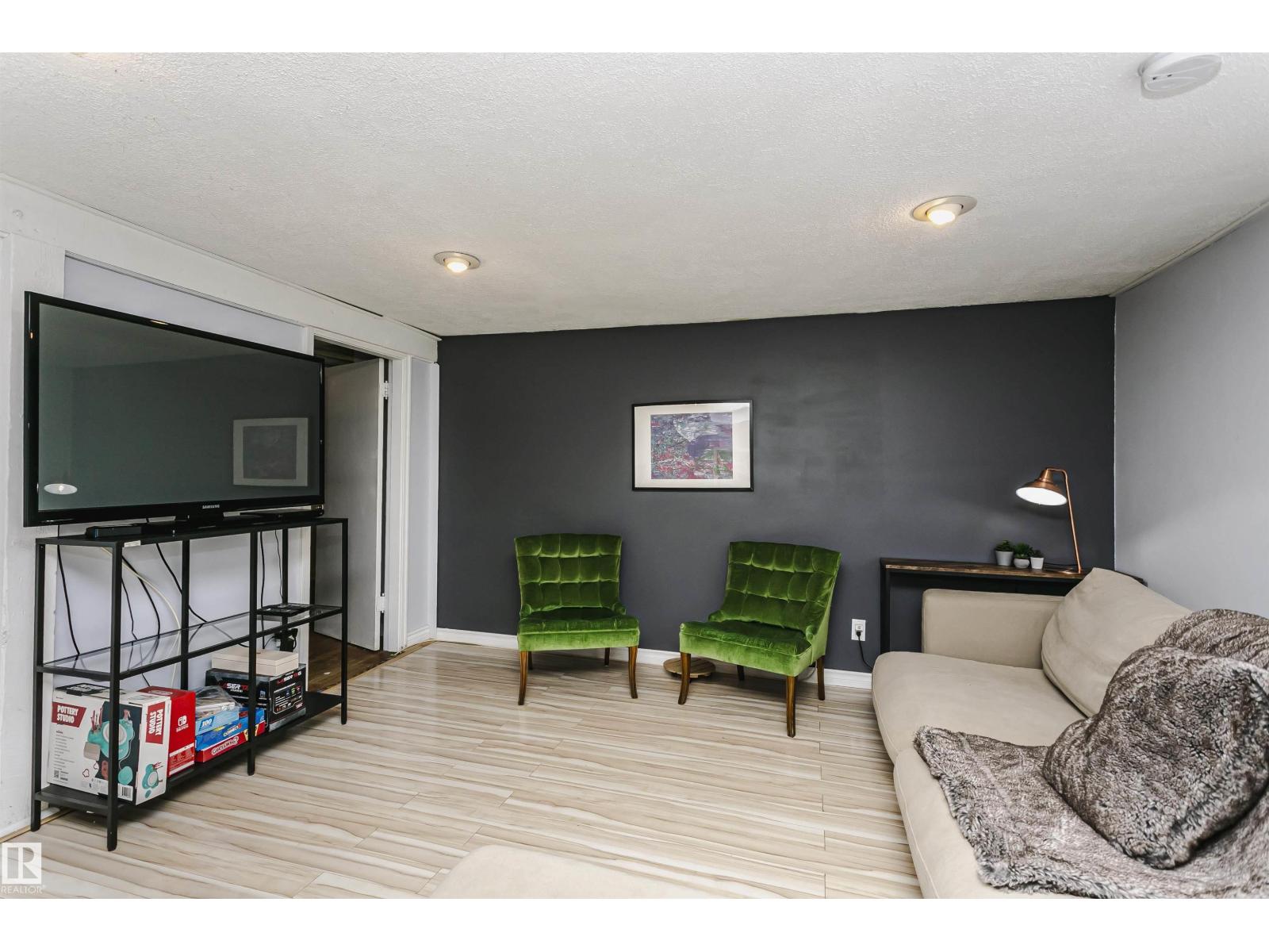 11616 94 ST NW - 16