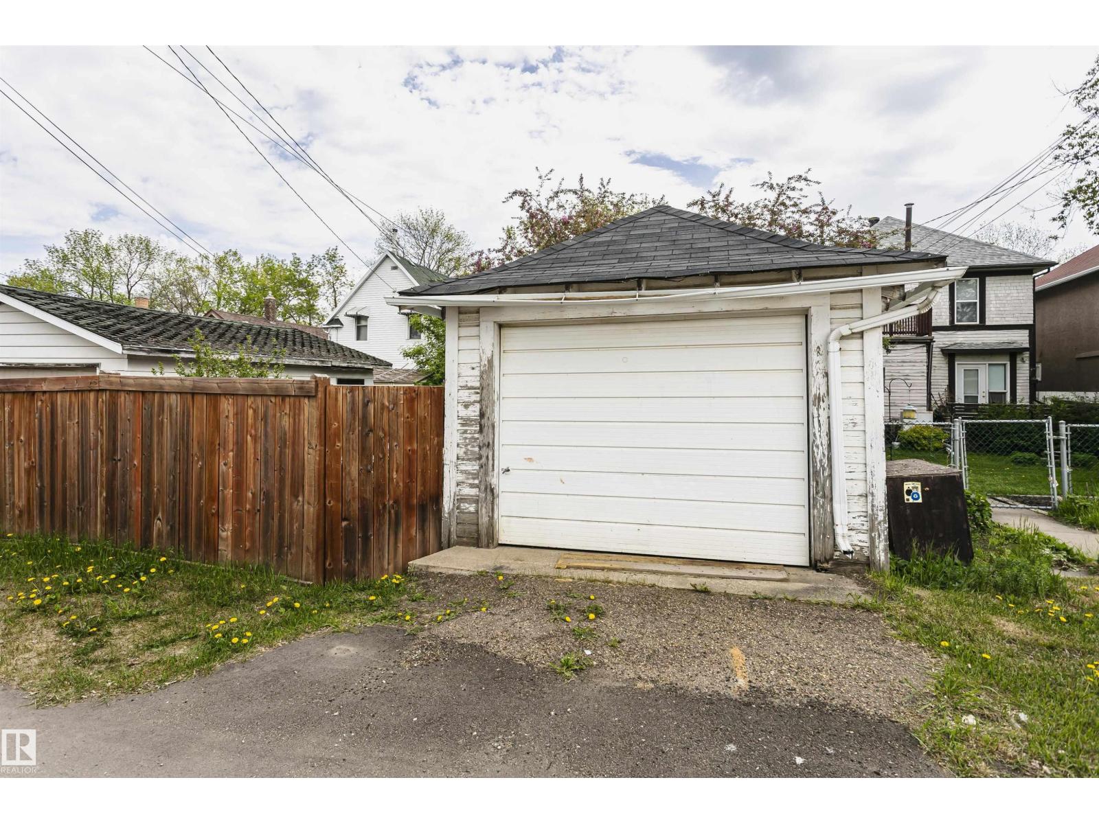 11616 94 ST NW - 28