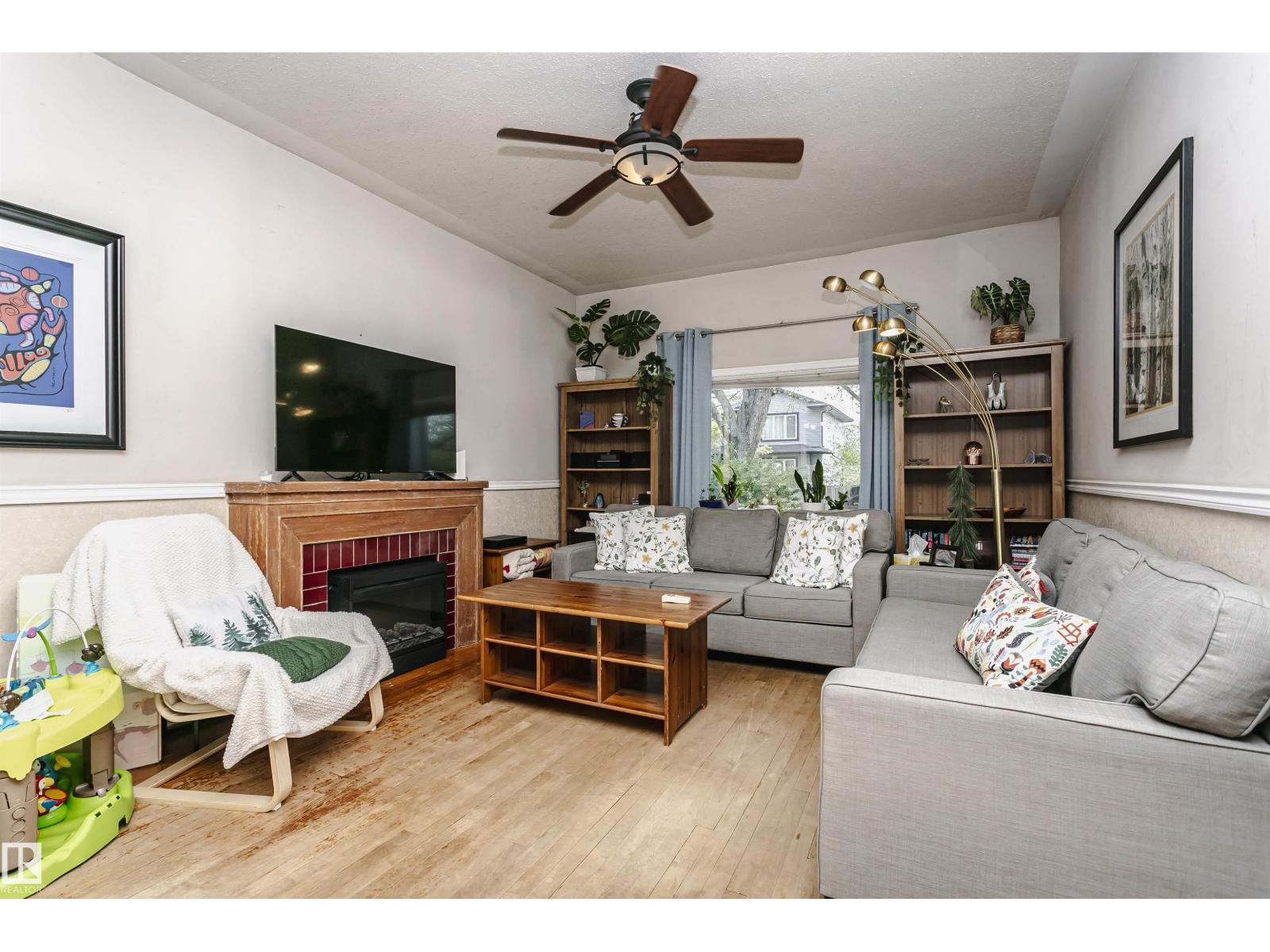 11616 94 ST NW - 5