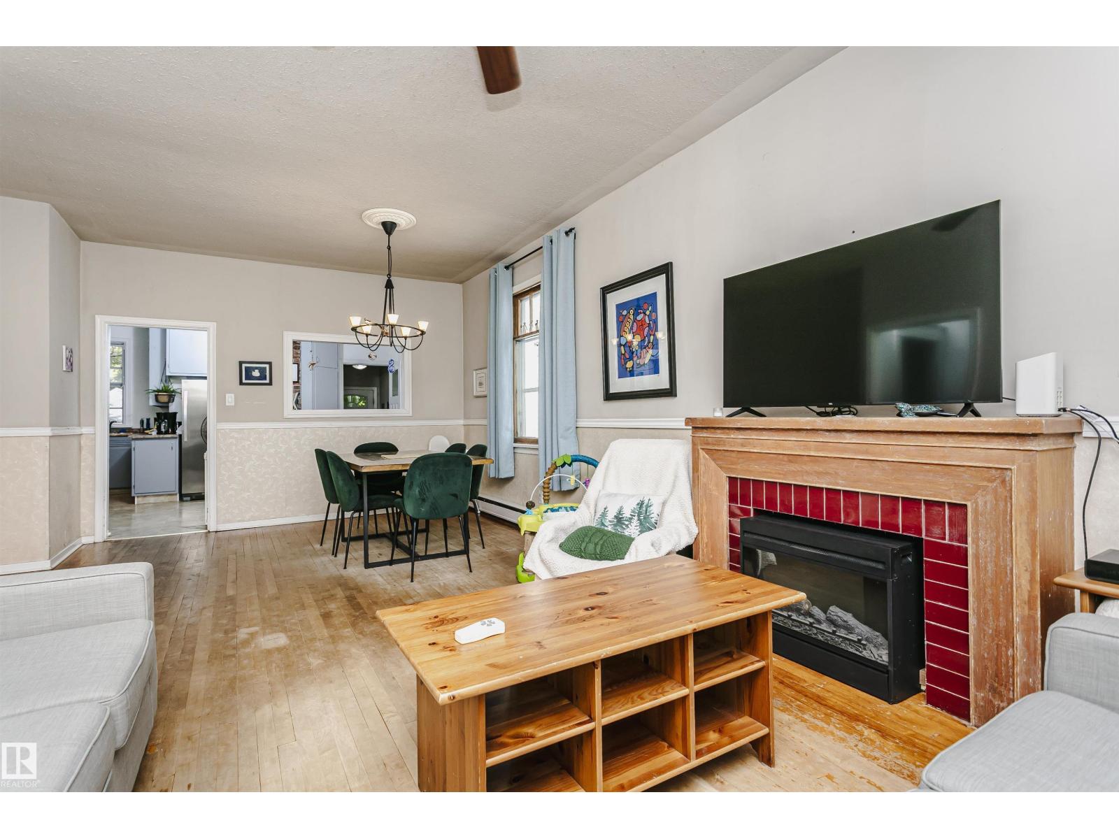 11616 94 ST NW - 7