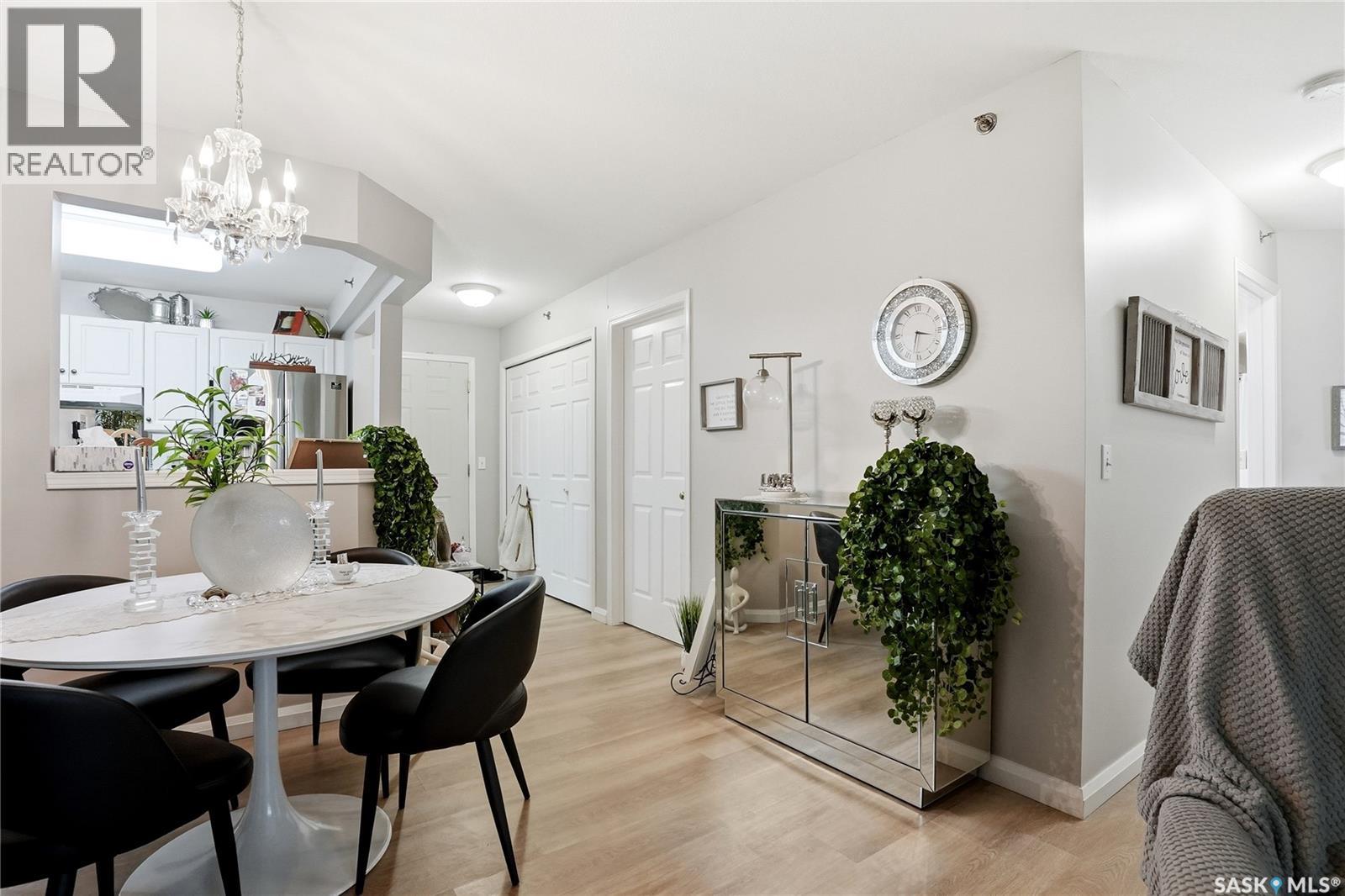 #107 100 1st AVENUE S - 21