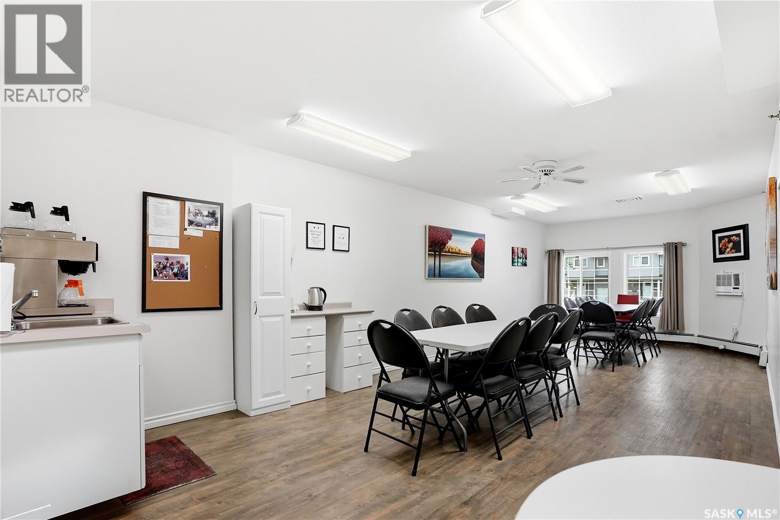 #107 100 1st AVENUE S - 36