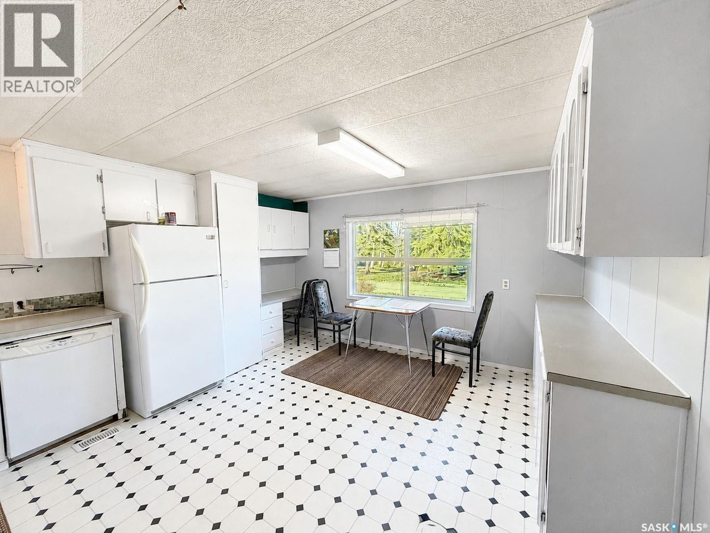 A27 150 Okema Beach ROAD — photo 14