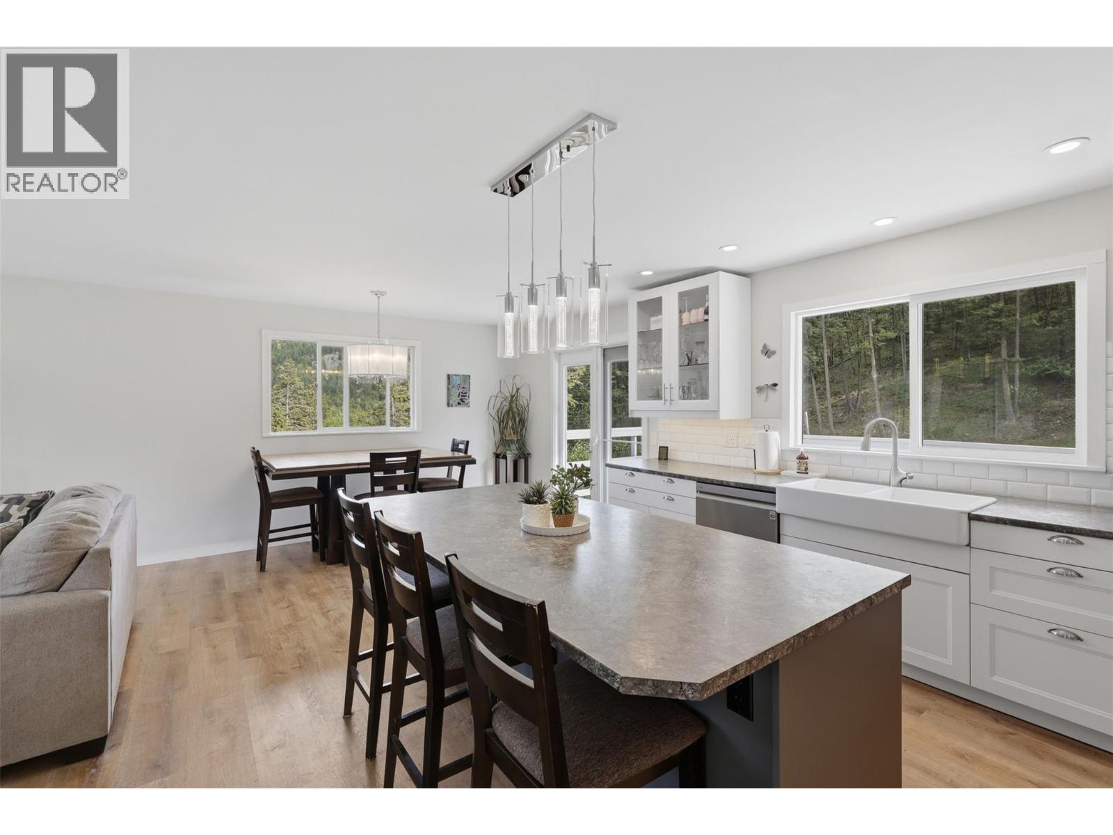 2015 PRATT Road - 7