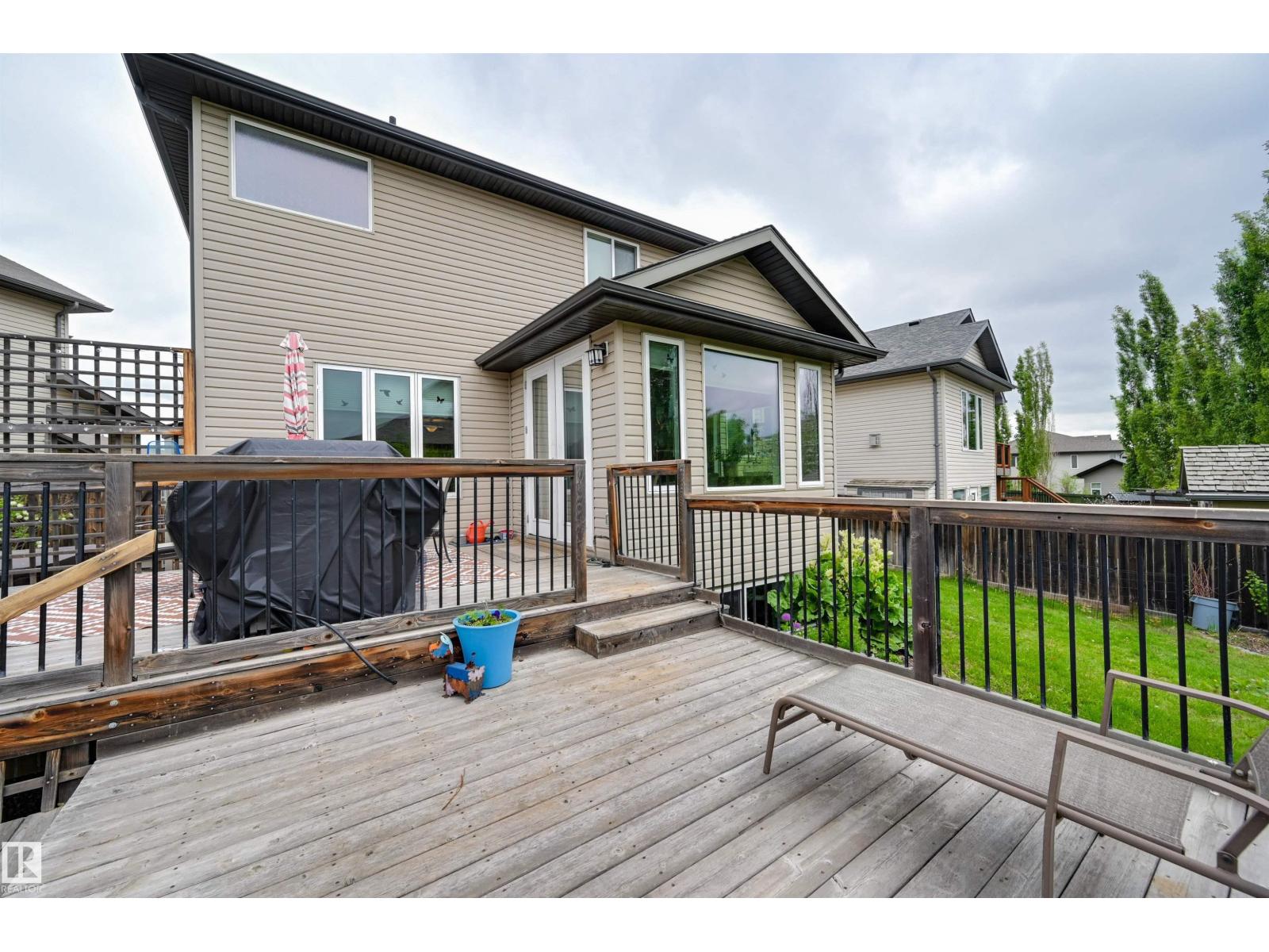20645 93A AV NW - 23