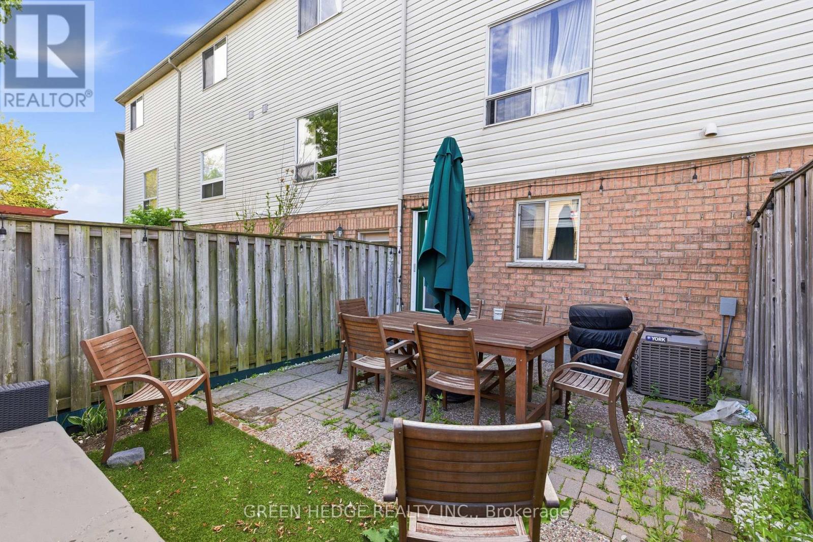 1557 HUMMINGBIRD COURT - 27