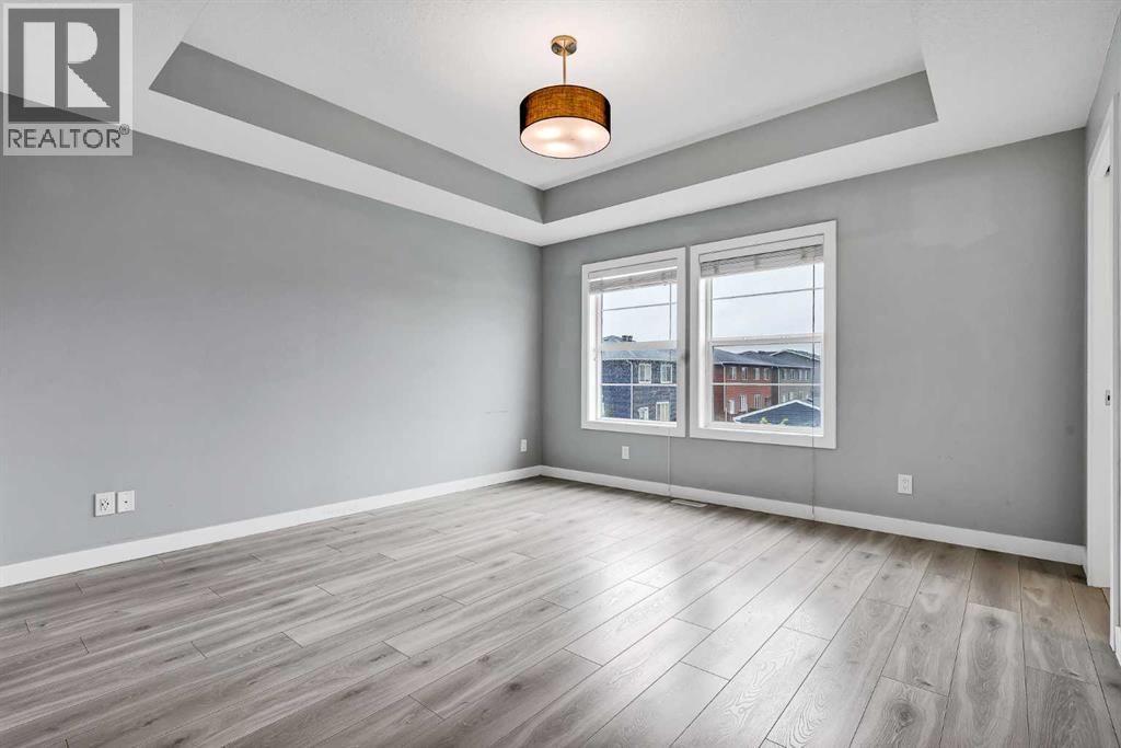 25 Red Embers Place NE - 12