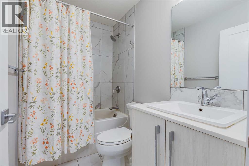 25 Red Embers Place NE - 32