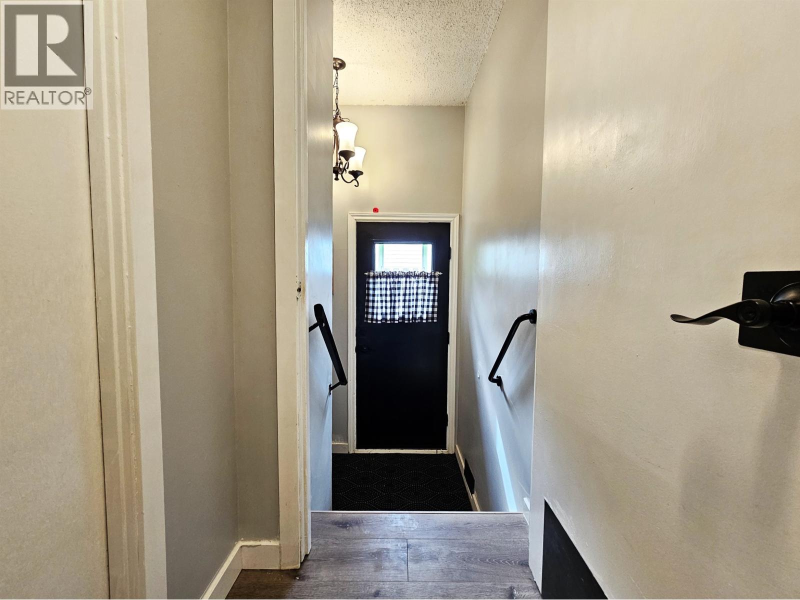 7788 NEWTON CRESCENT - 29