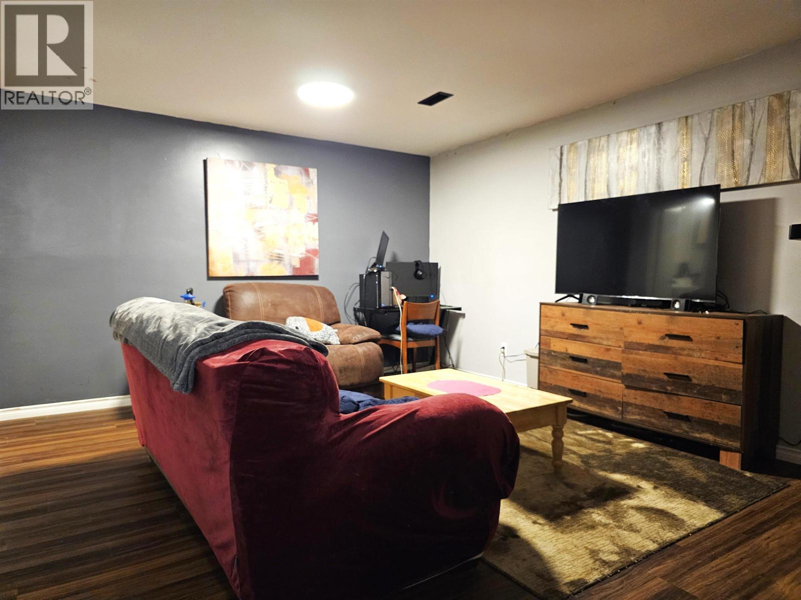 7788 NEWTON CRESCENT - 35