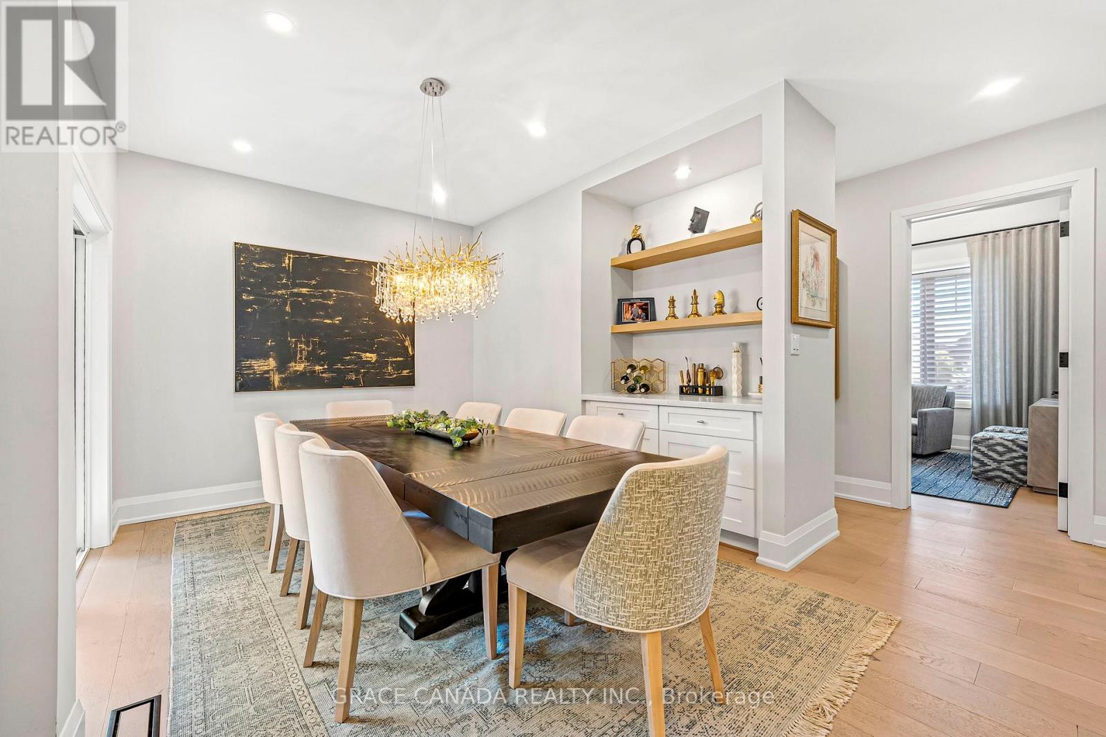 527 ONEIDA DRIVE - 8