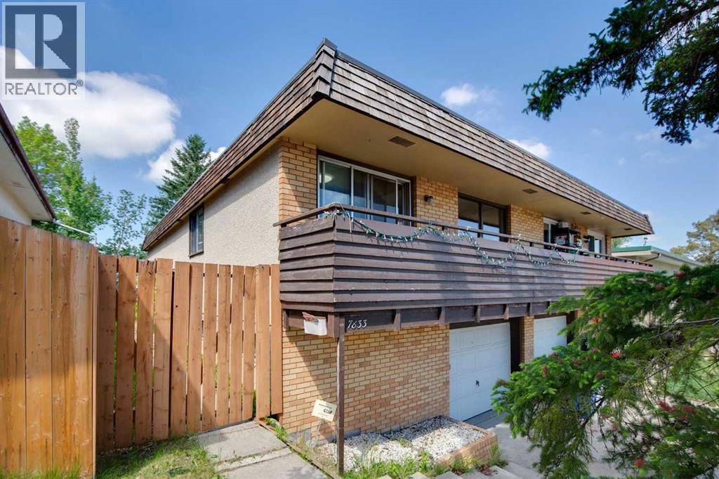 7833 Hunterquay Road NW - 19