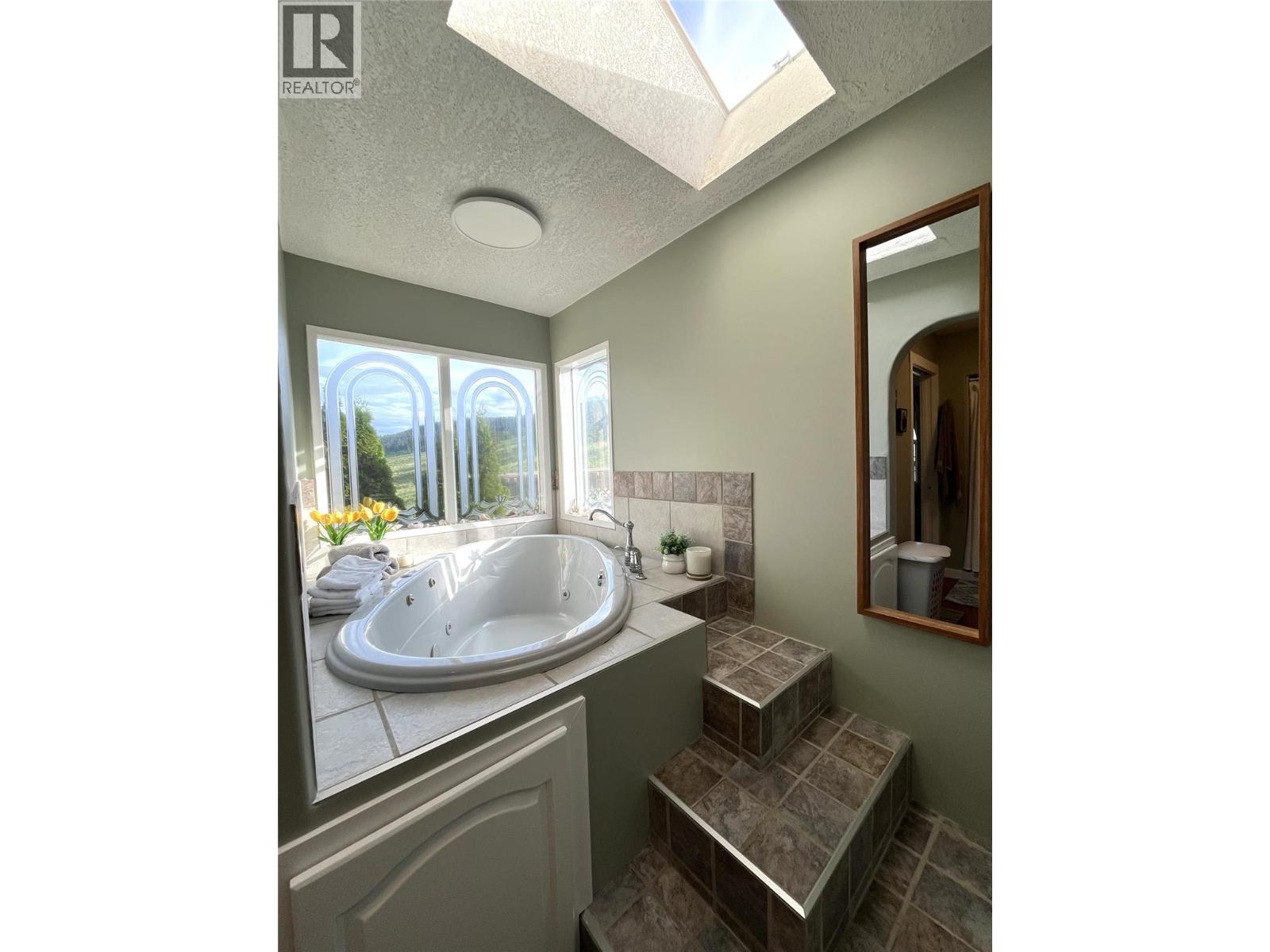 4425 Strawberry Heights Road - 23