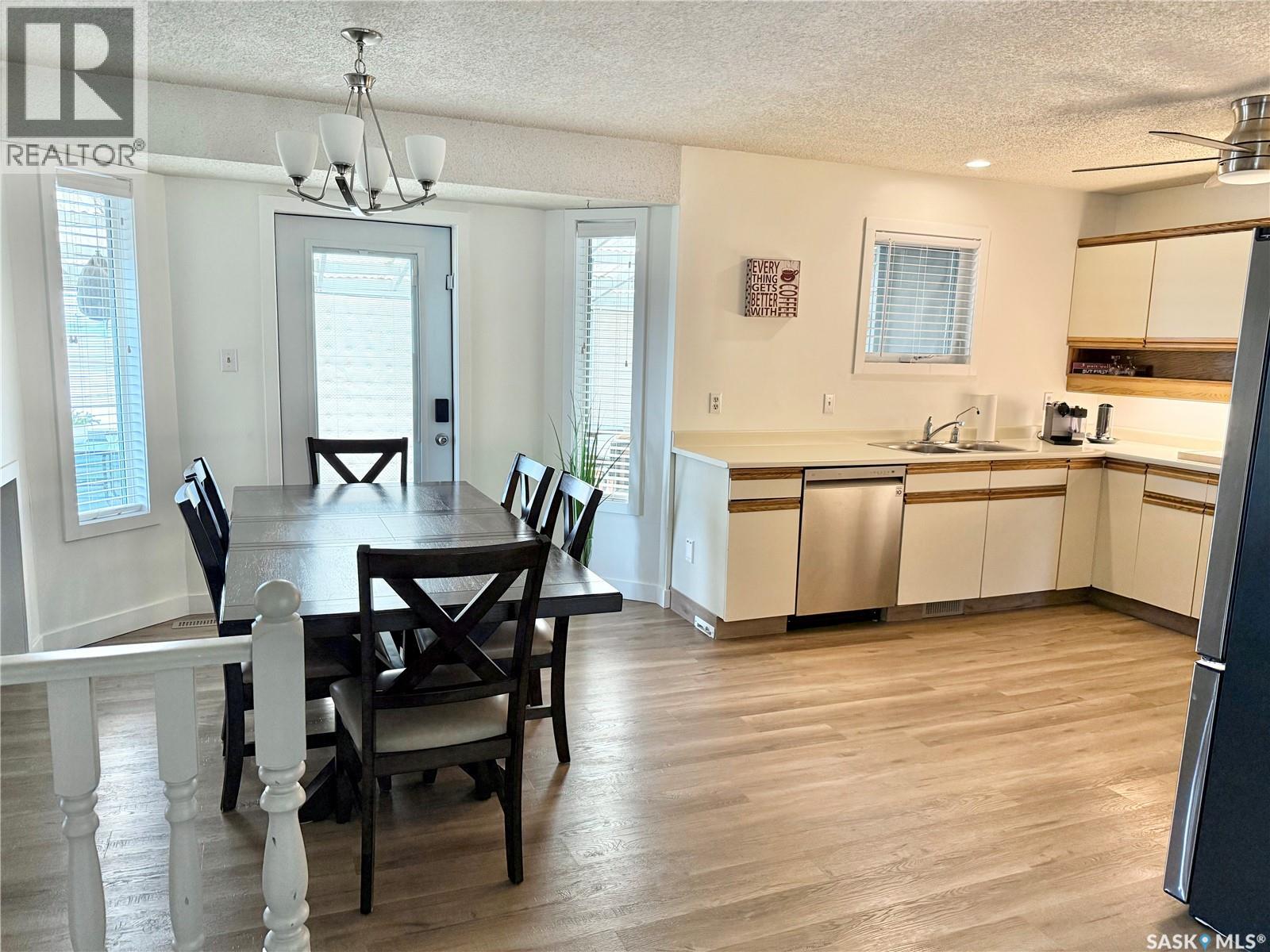 405 3rd AVENUE S - 3