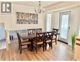 Family room - 405 3rd Avenue S, Leask, SK S0J1M0 Photo 8
