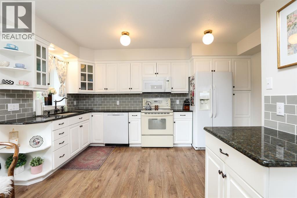 2210 9 Avenue S - 8