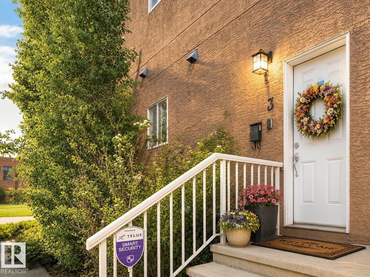 #3 11811 106 ST NW - 1