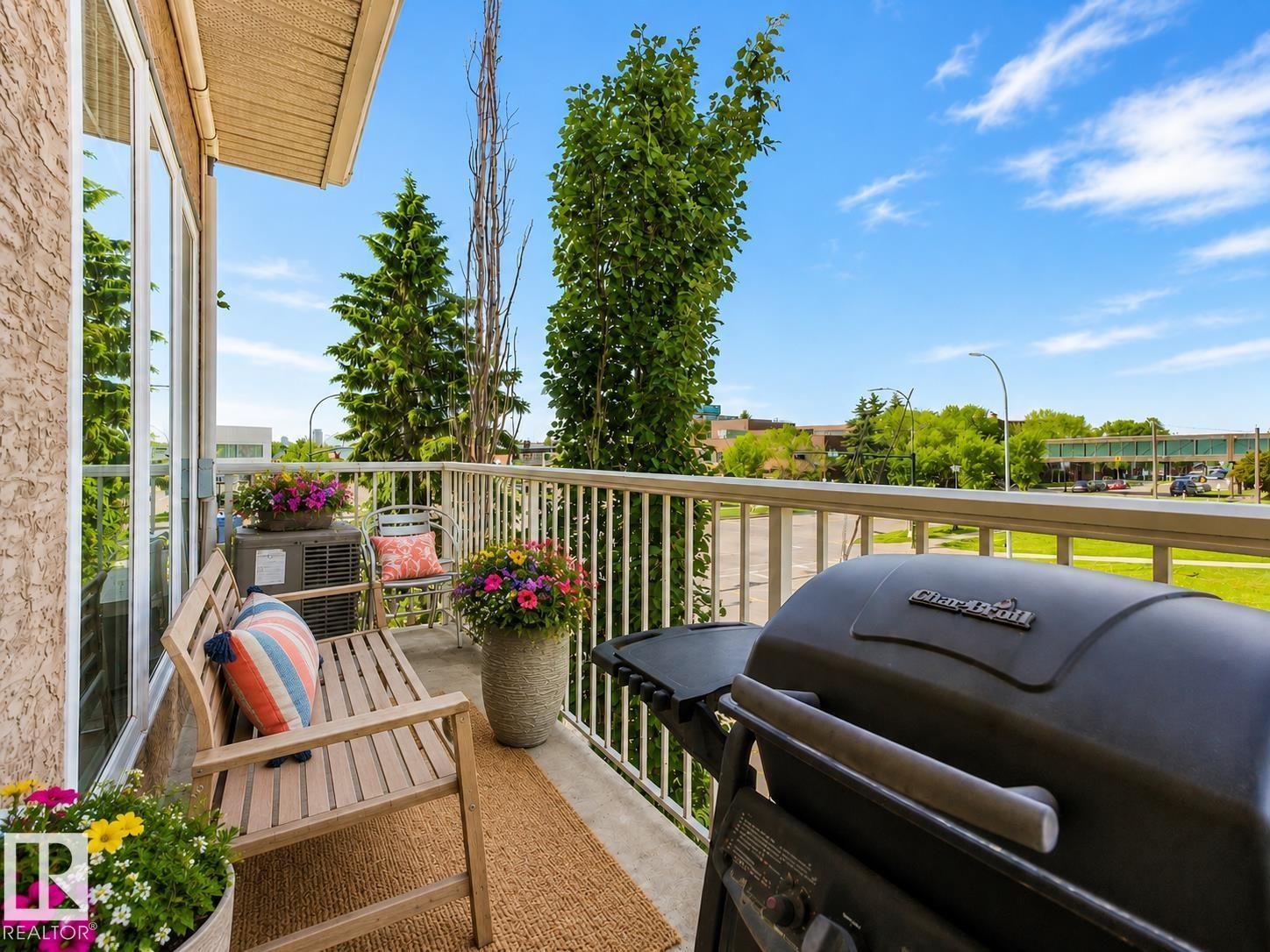 #3 11811 106 ST NW - 7