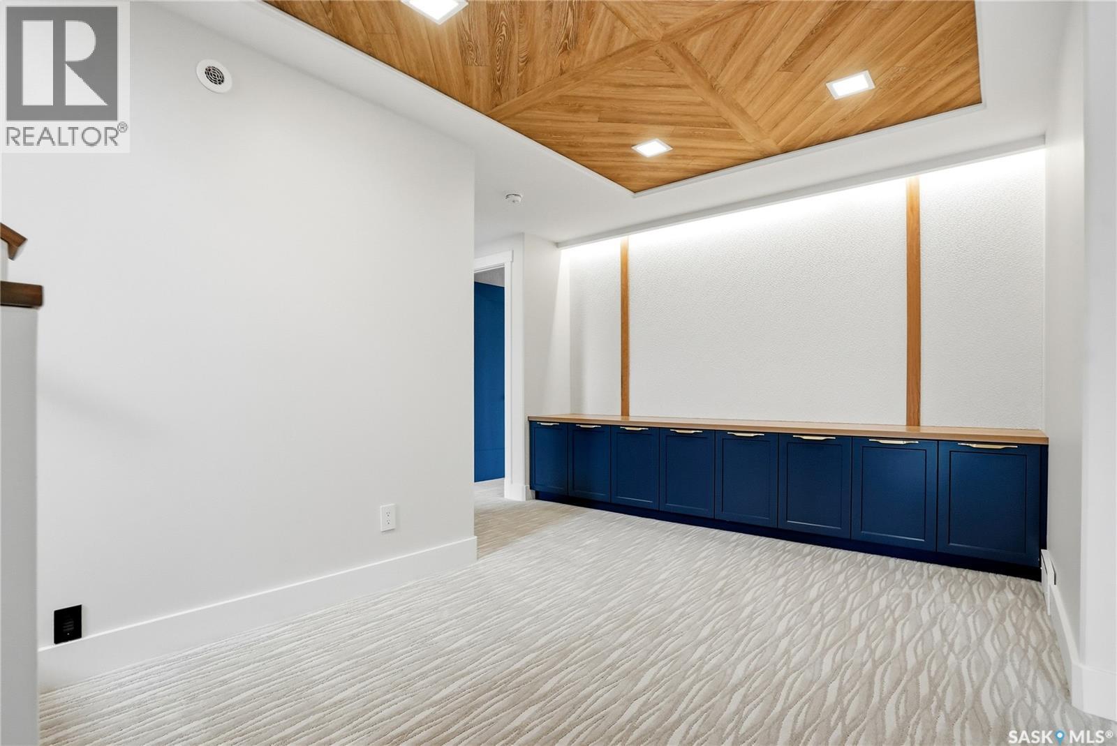 #414 Greenbryre LANE - 30