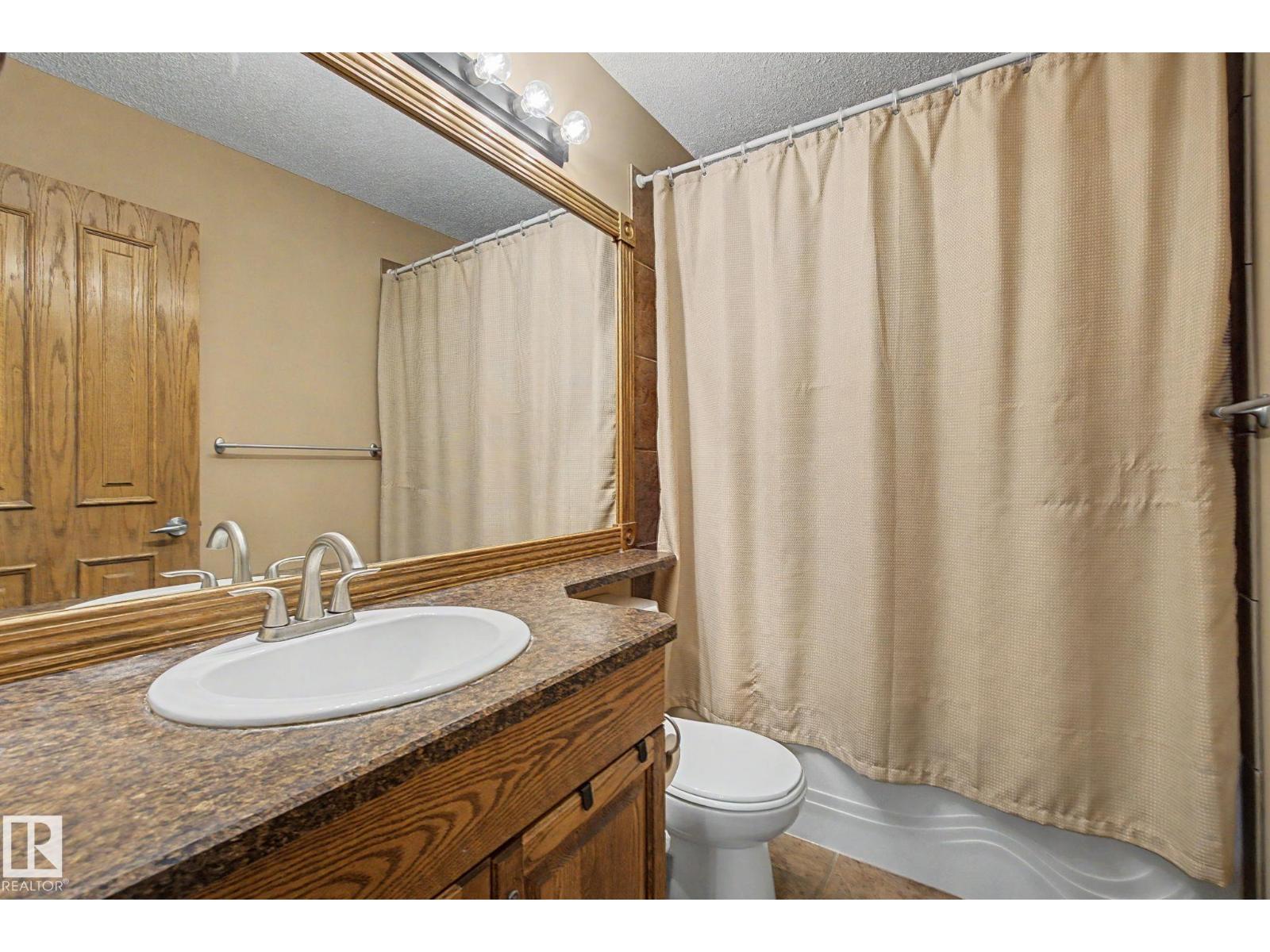 20703 90 AV NW - 39