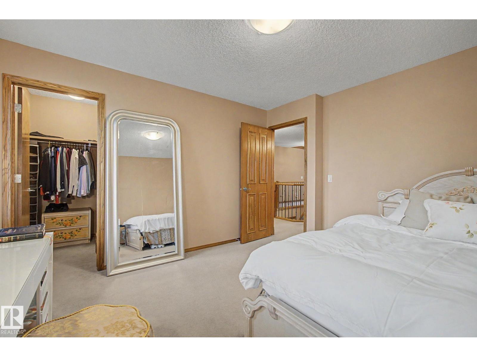 20703 90 AV NW - 35