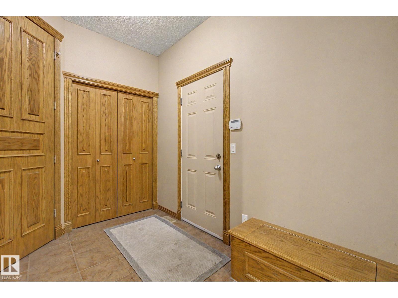 20703 90 AV NW - 20