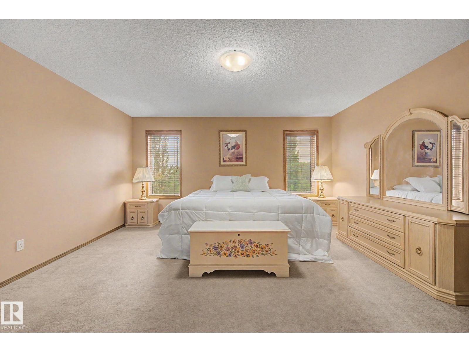 20703 90 AV NW - 29