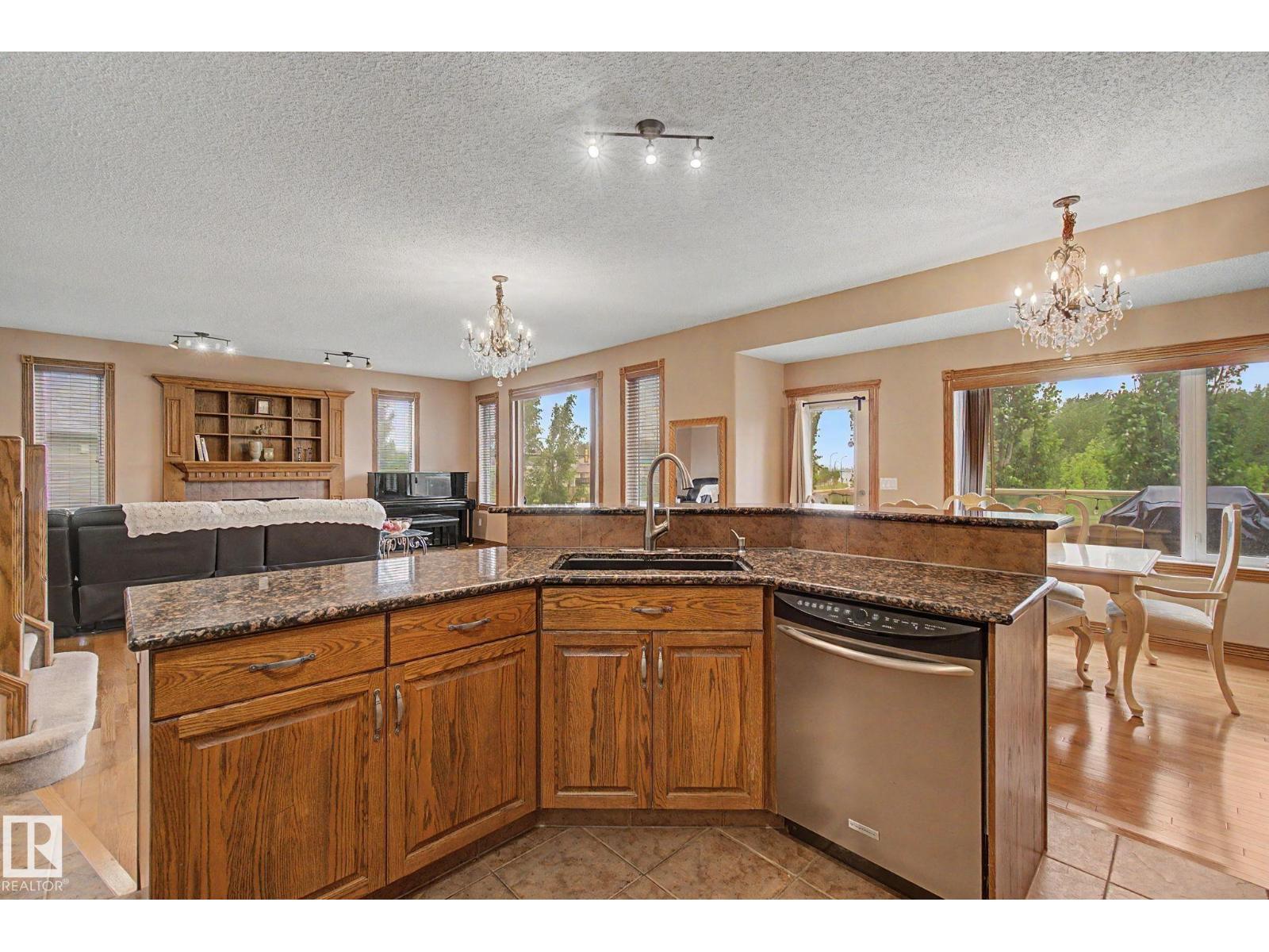 20703 90 AV NW - 10